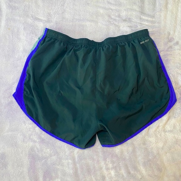 Nike, Size Large, Gray - Picture 2 of 2